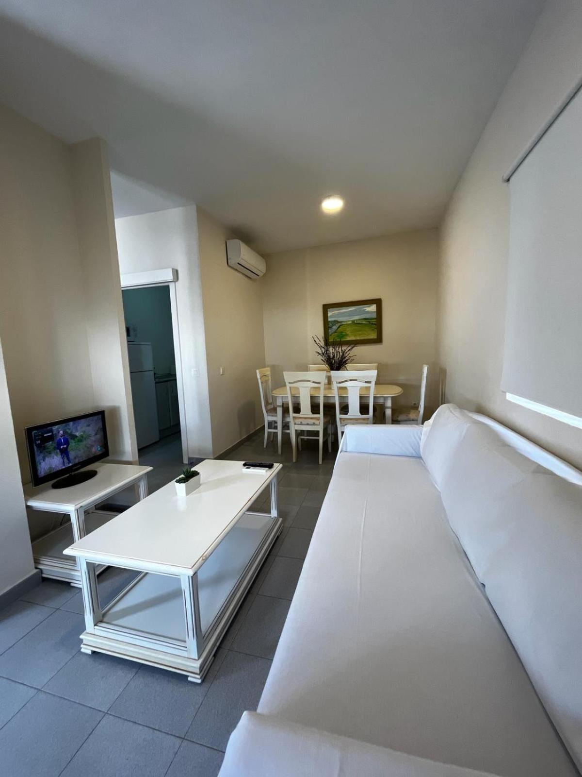 Apartamentos Larga 70 إل بويرتو دي سانتا ماريا المظهر الخارجي الصورة